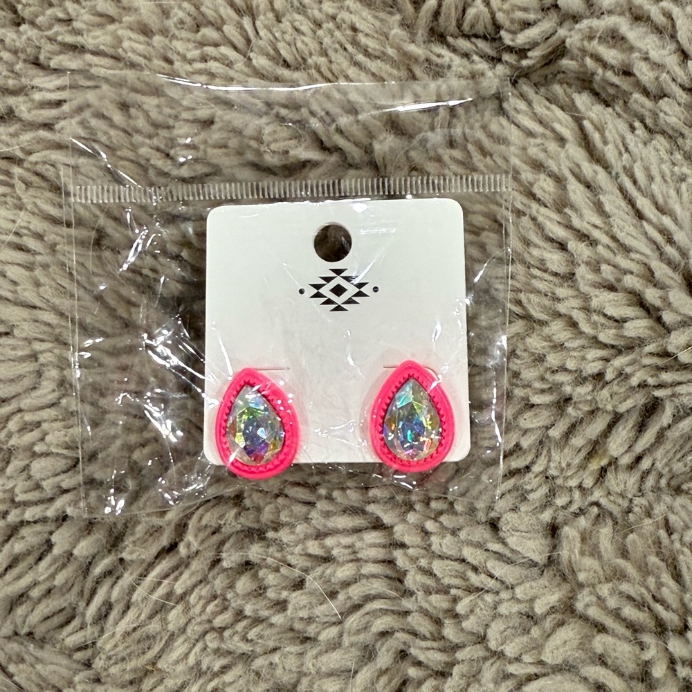 Montana West Pink Teardrop Earrings with Iridescent Gem New!